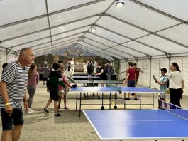 Megnyílt a Templom téri pingpongsátor