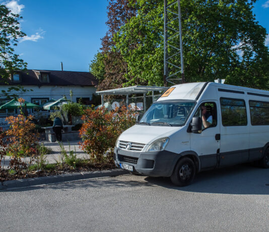 Nem emelkednek a solymári kisbuszok jegyárai 2026-ban