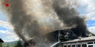 Nyolcórás küzdelem a lángokkal Solymáron – 350 ezer liter vizet használtak fel az oltáshoz