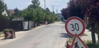 Félpályás forgalomkorlátozás lesz pénteken a Cseresznye utcában