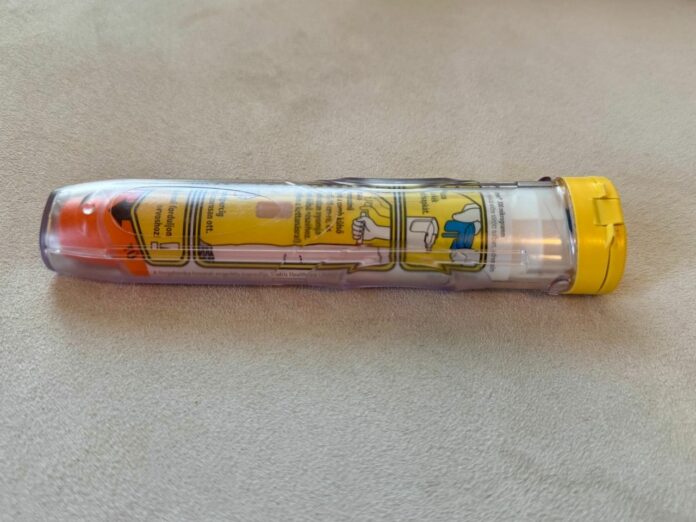 epipen1